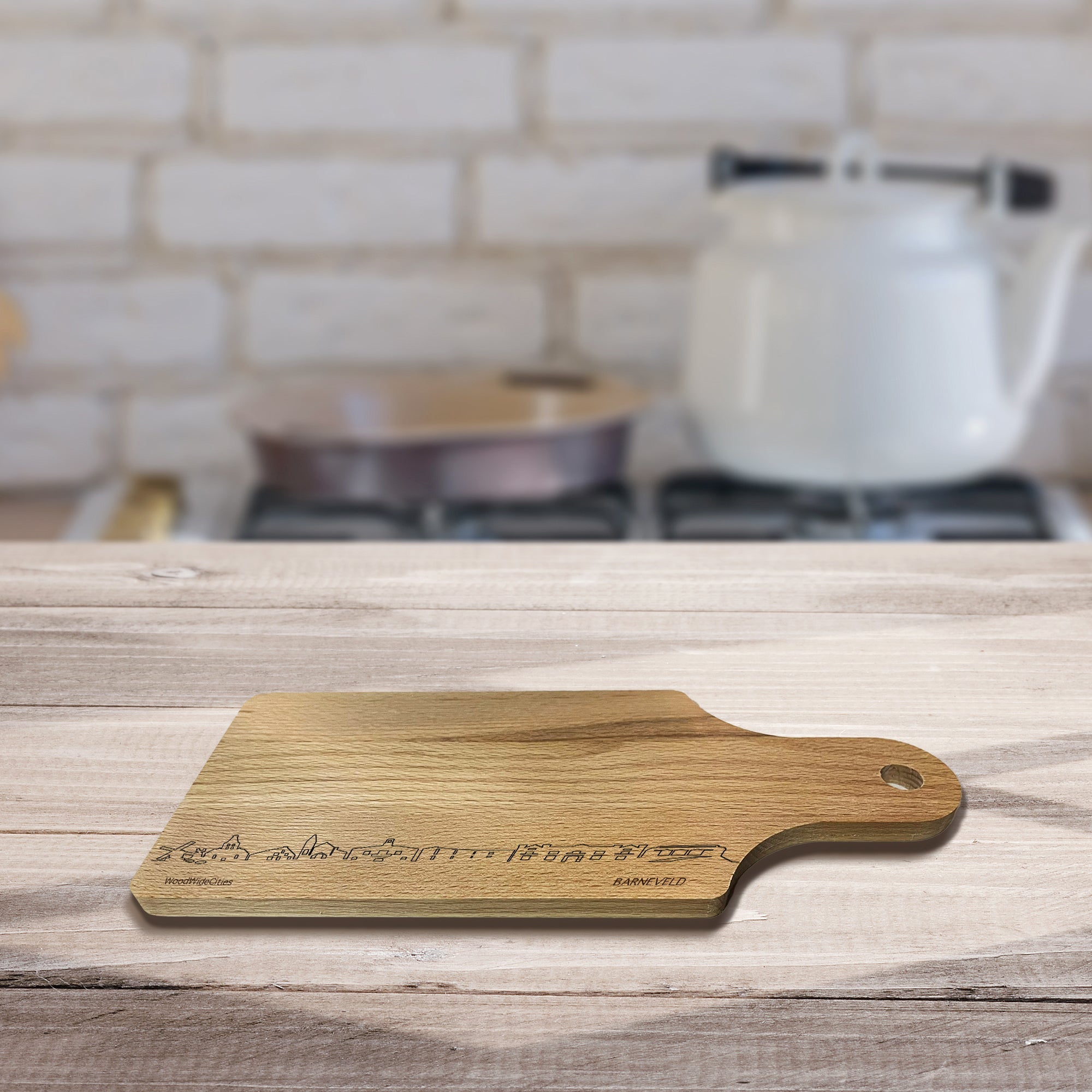 Skyline Borrelplank Barneveld houten cadeau decoratie relatiegeschenk van WoodWideCities