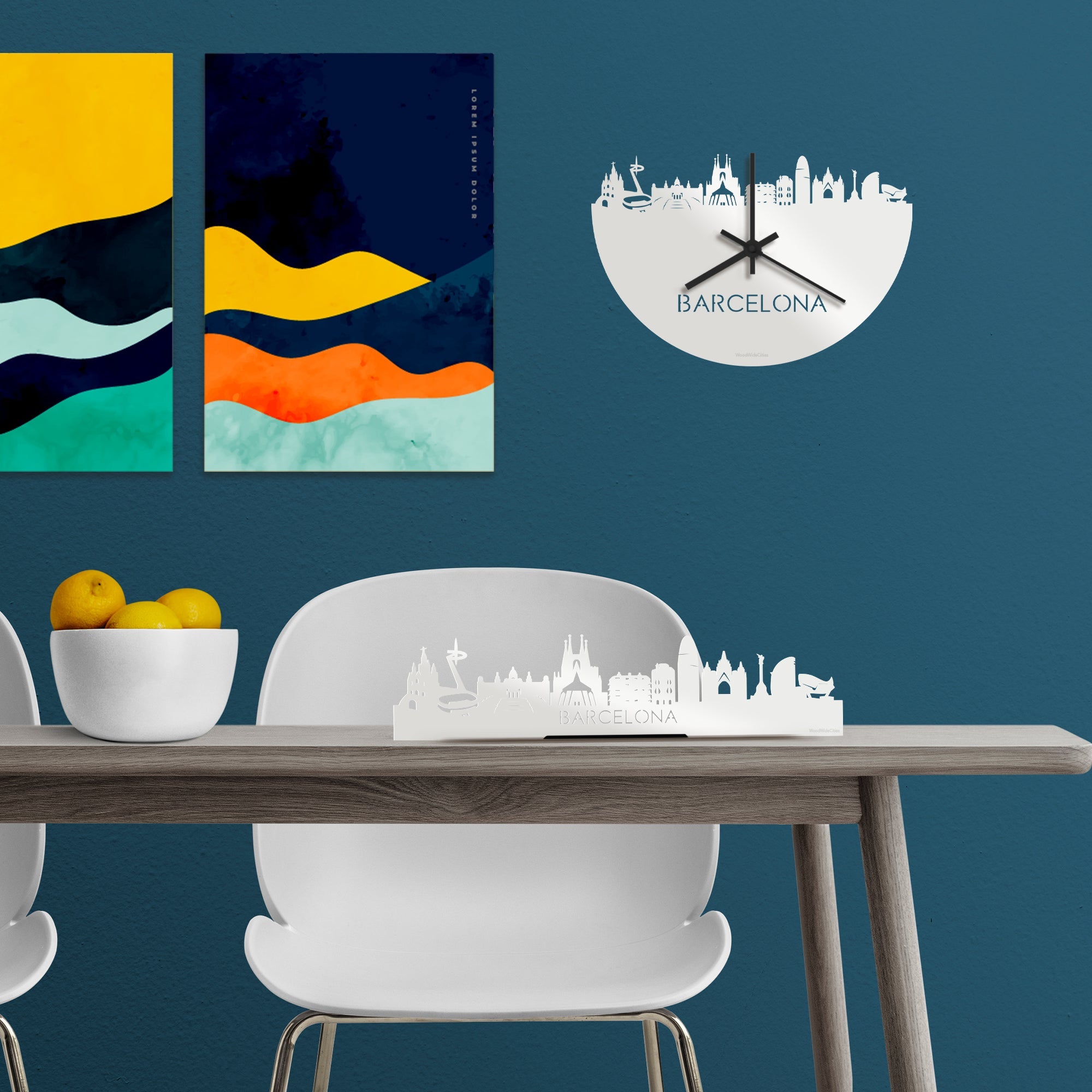 Skyline Klok Barcelona Wit glanzend gerecycled kunststof cadeau wanddecoratie relatiegeschenk van WoodWideCities