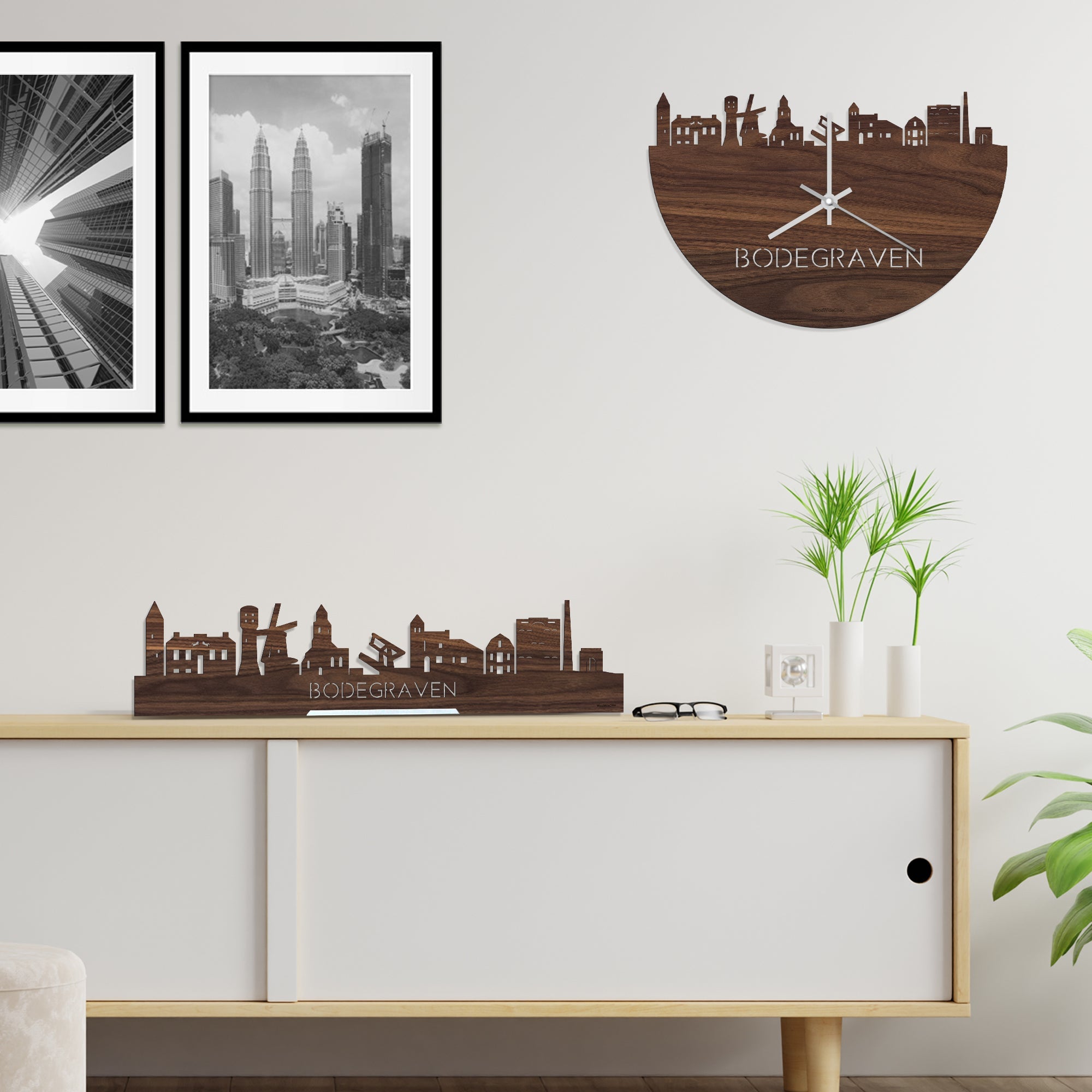 Skyline Klok Bodegraven Noten houten cadeau wanddecoratie relatiegeschenk van WoodWideCities