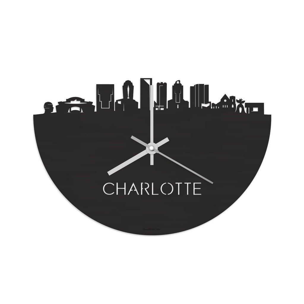 Skyline Klok Charlotte Black Zwart houten cadeau decoratie relatiegeschenk van WoodWideCities