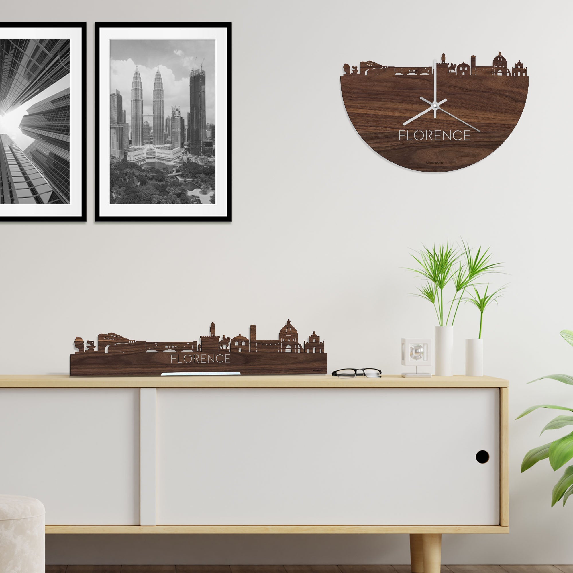 Skyline Klok Florence Noten houten cadeau decoratie relatiegeschenk van WoodWideCities