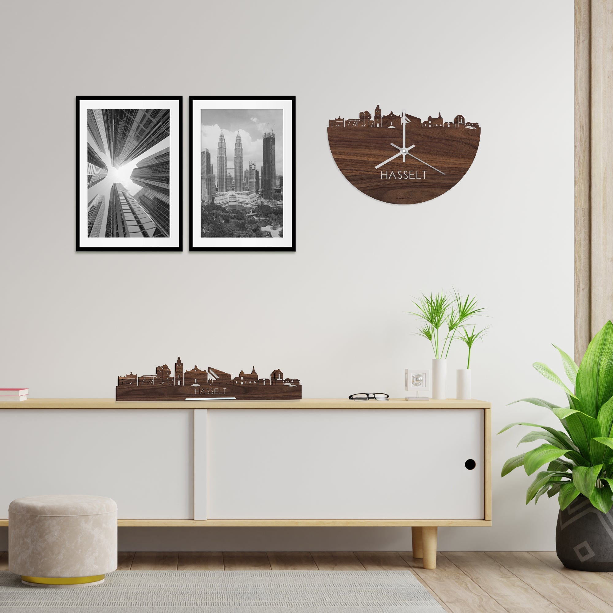 Skyline Klok Hasselt Noten houten cadeau wanddecoratie relatiegeschenk van WoodWideCities