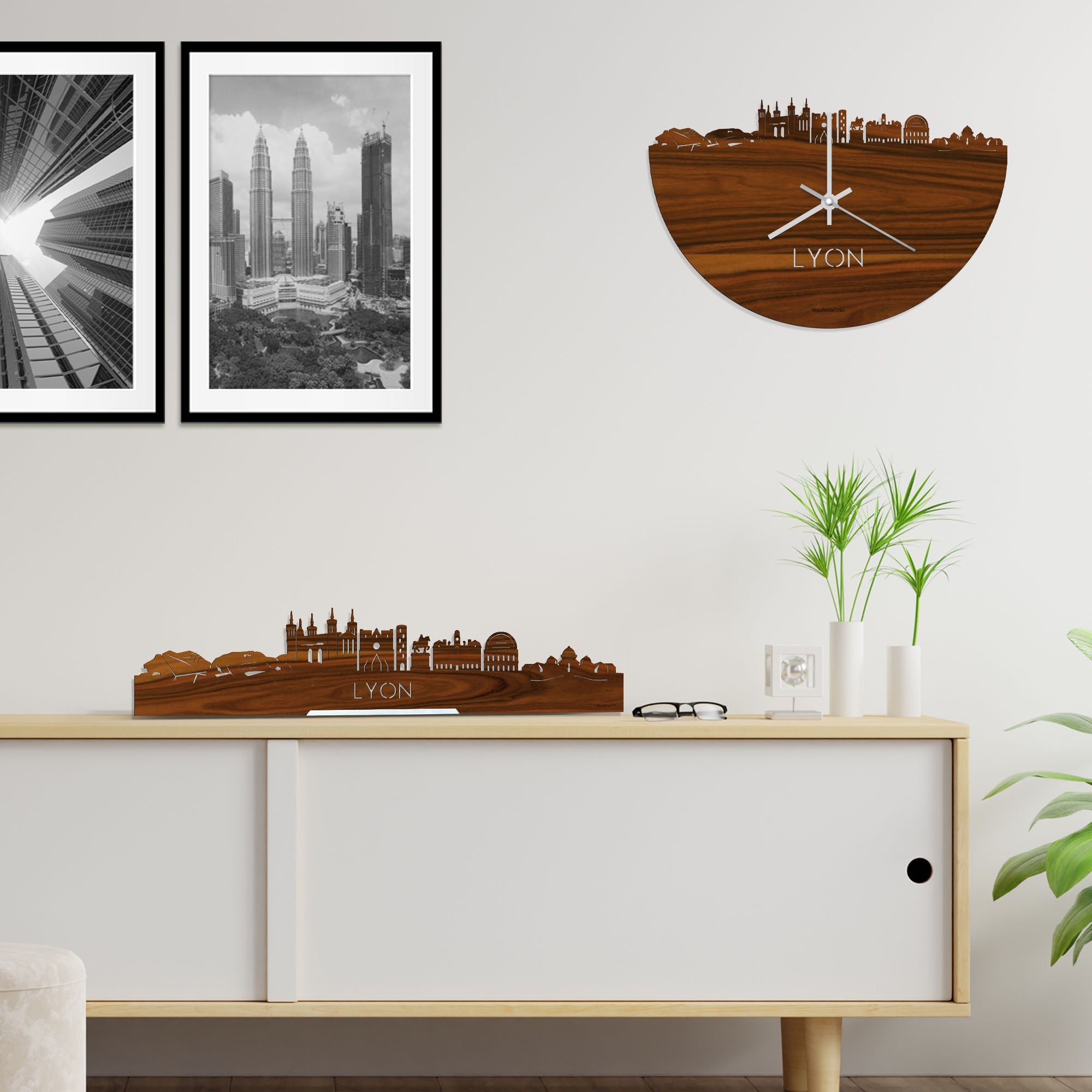 Skyline Klok Lyon Palissander houten cadeau decoratie relatiegeschenk van WoodWideCities