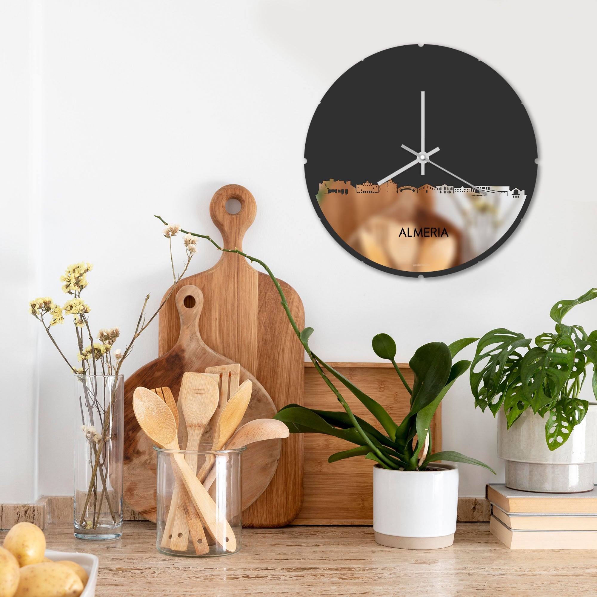 Skyline Klok Rond Almeria Spiegel gerecycled kunststof cadeau decoratie relatiegeschenk van WoodWideCities