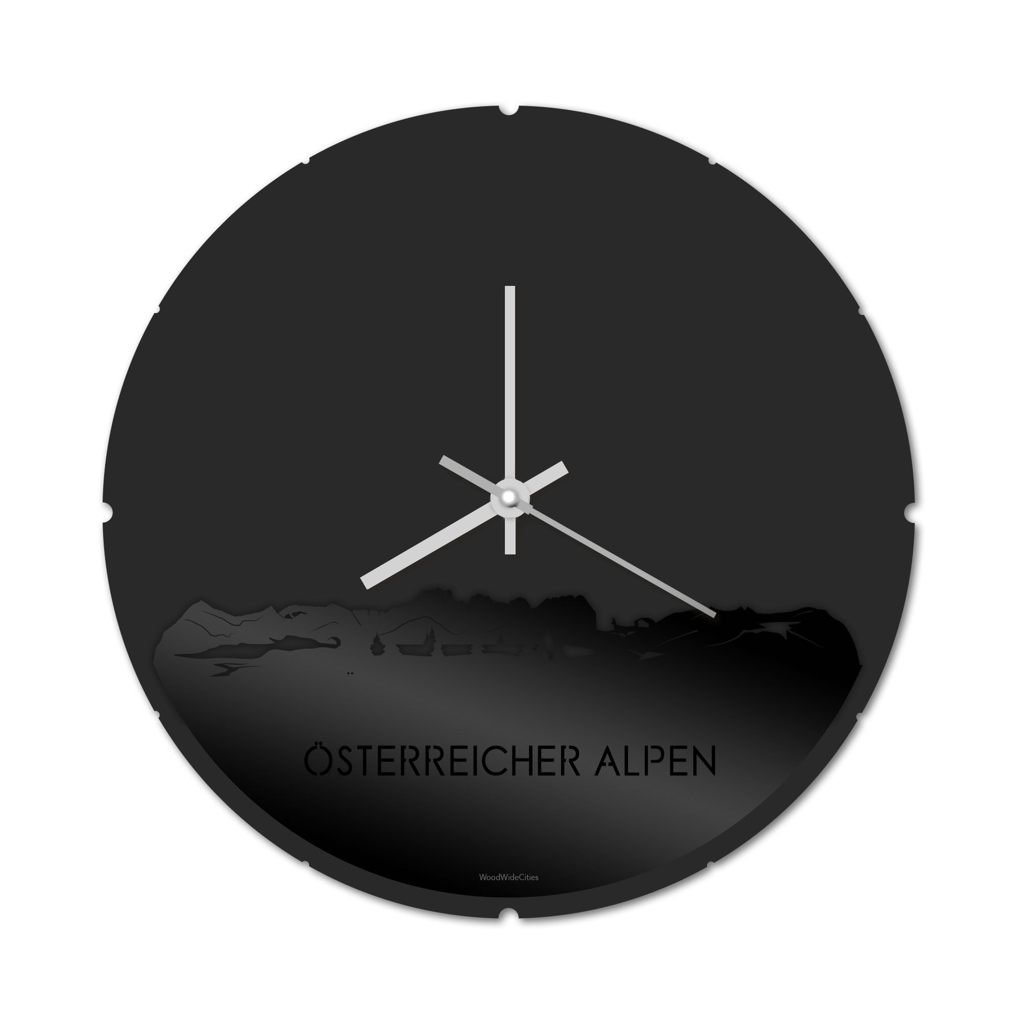 Skyline Klok Rond Österreicher Alpen Zwart glanzend gerecycled kunststof cadeau decoratie relatiegeschenk van WoodWideCities