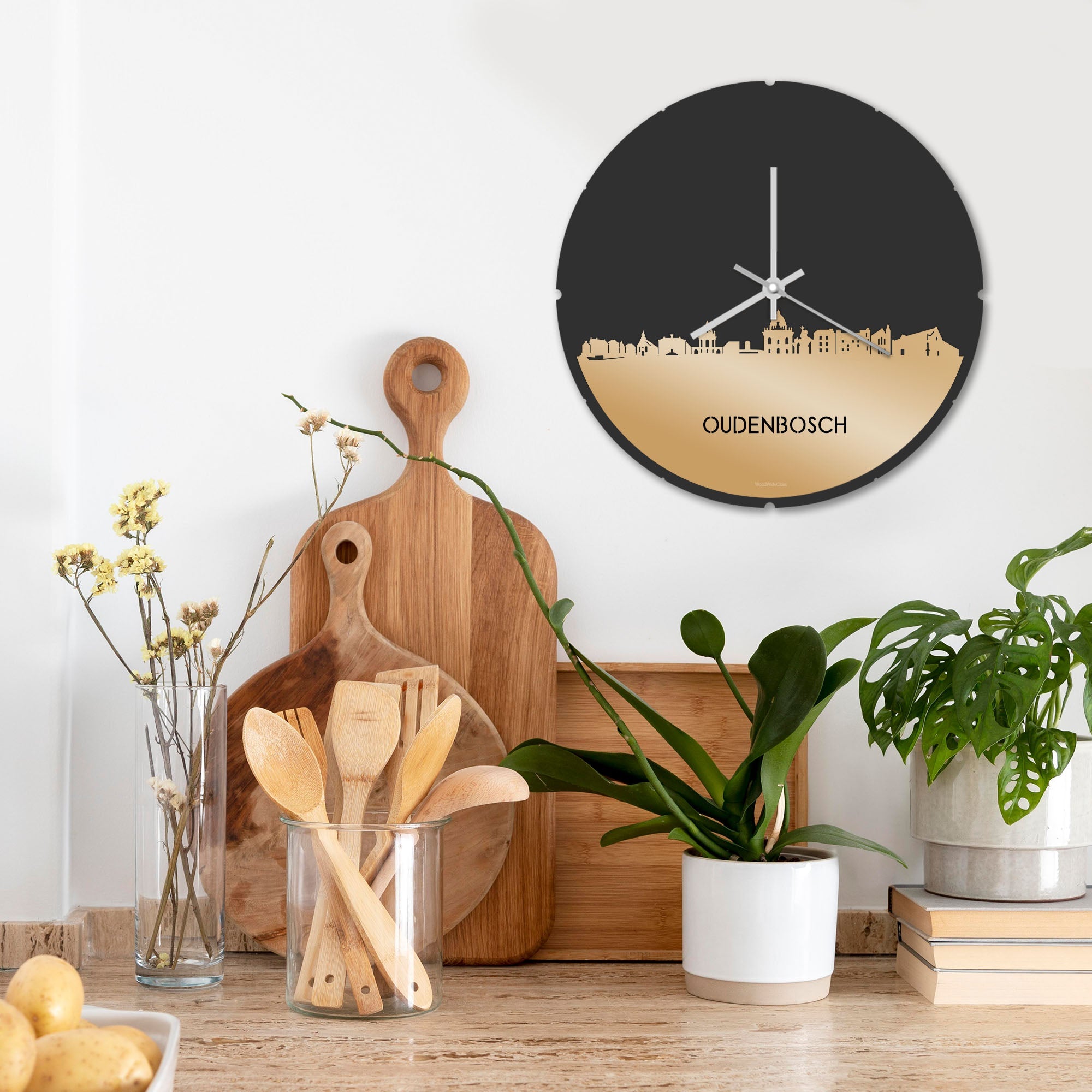 Skyline Klok Rond Oudenbosch Metallic Goud gerecycled kunststof cadeau decoratie relatiegeschenk van WoodWideCities