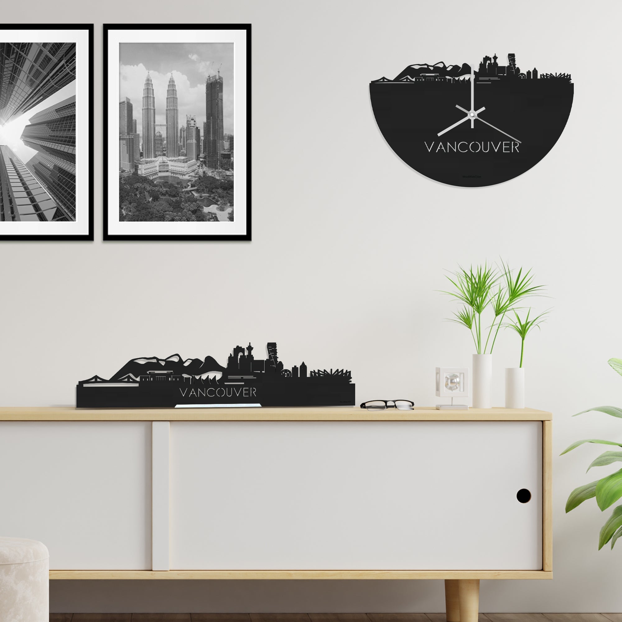 Skyline Klok Vancouver Black Zwart houten cadeau decoratie relatiegeschenk van WoodWideCities