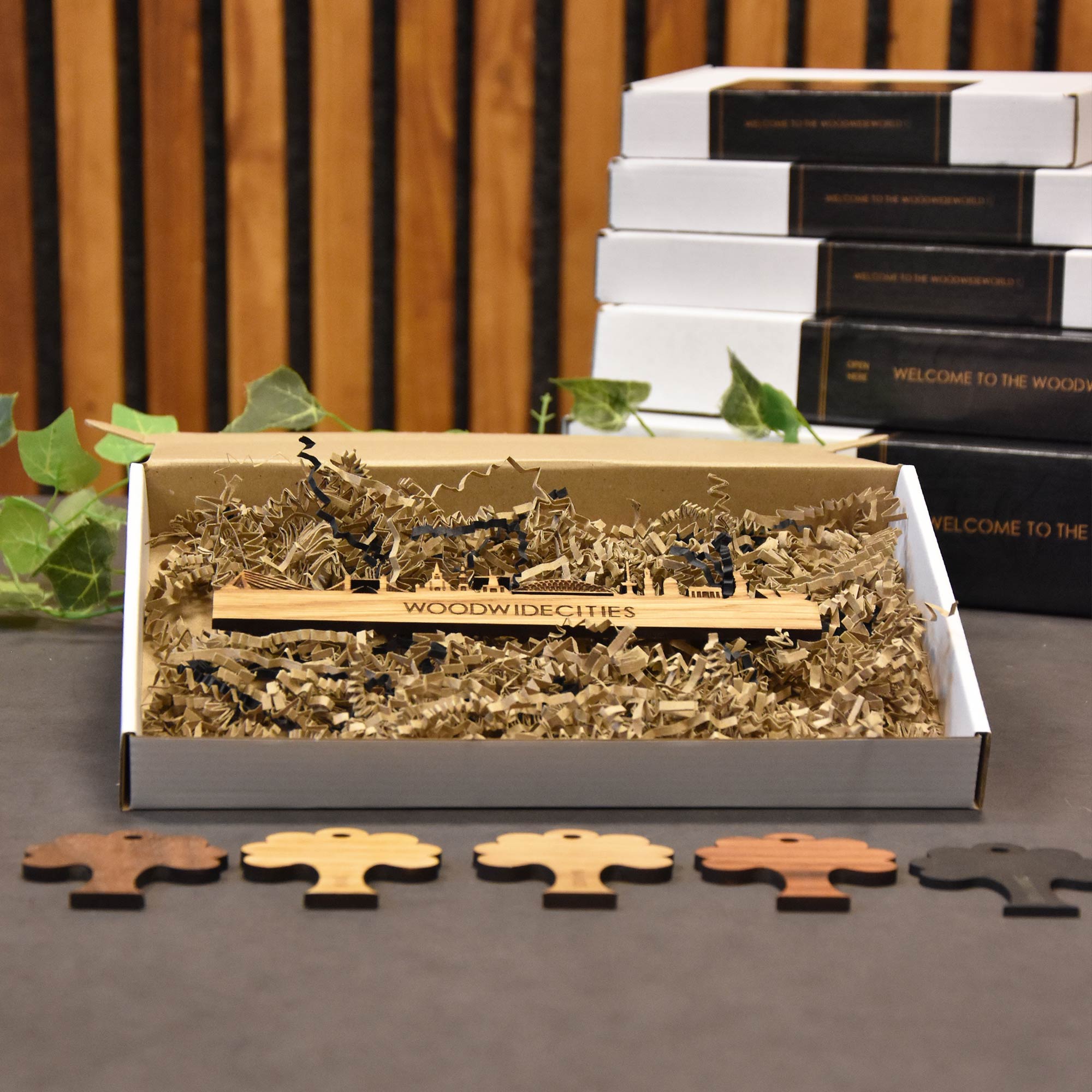 Skyline Magneet Voorburg houten cadeau decoratie relatiegeschenk van WoodWideCities