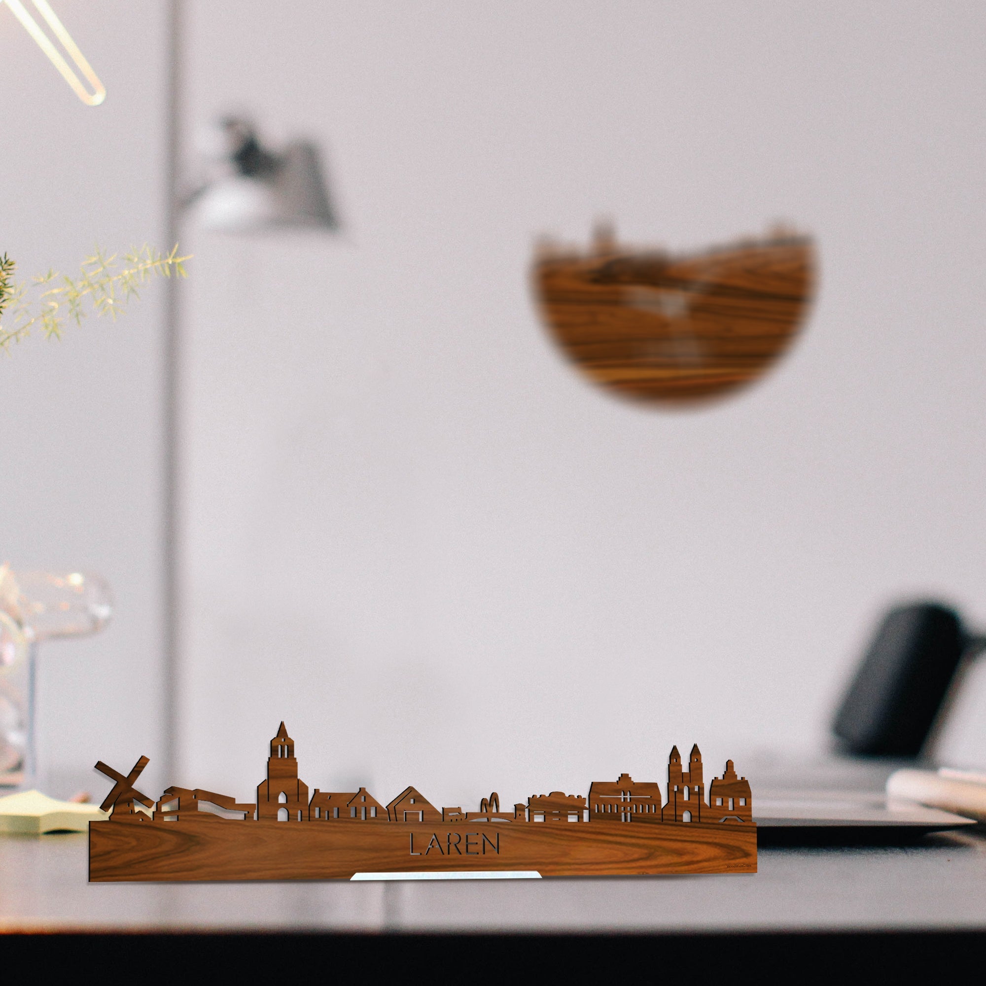 Standing Skyline Laren Palissander houten cadeau decoratie relatiegeschenk van WoodWideCities