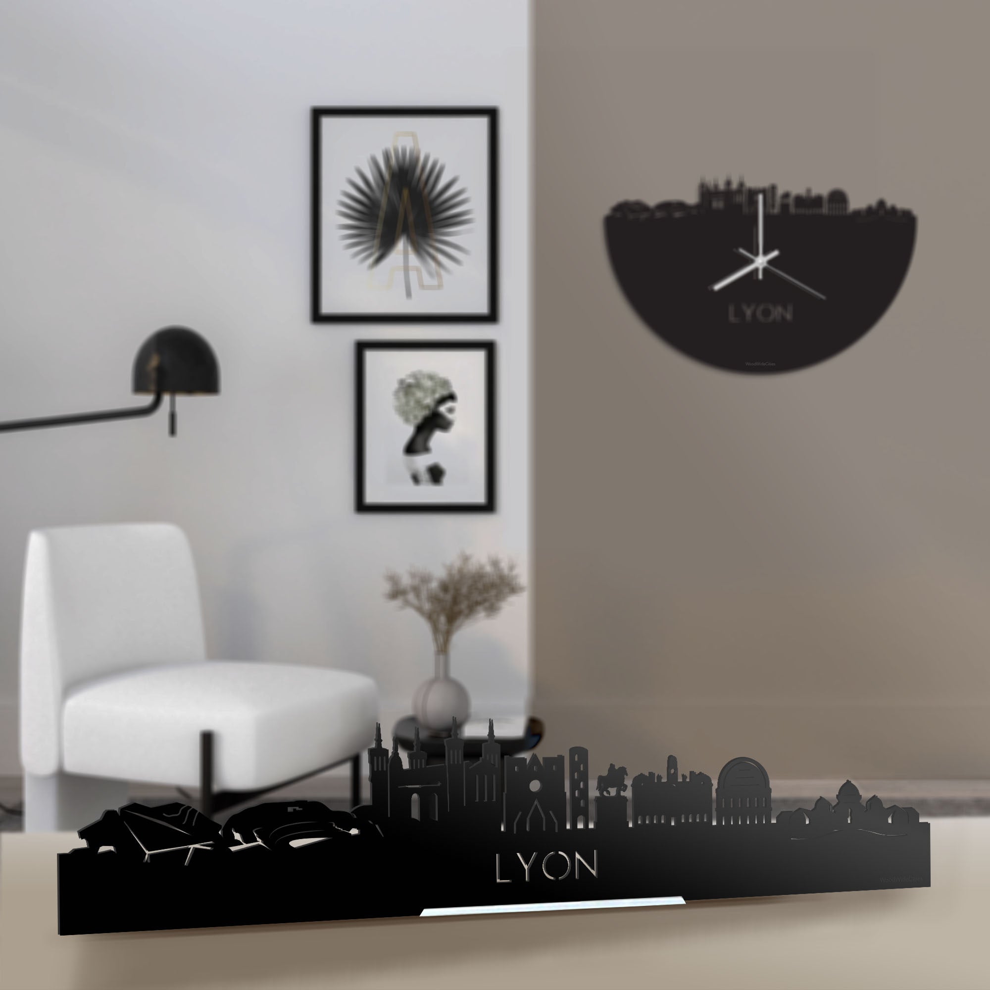 Standing Skyline Lyon Zwart glanzend gerecycled kunststof cadeau decoratie relatiegeschenk van WoodWideCities