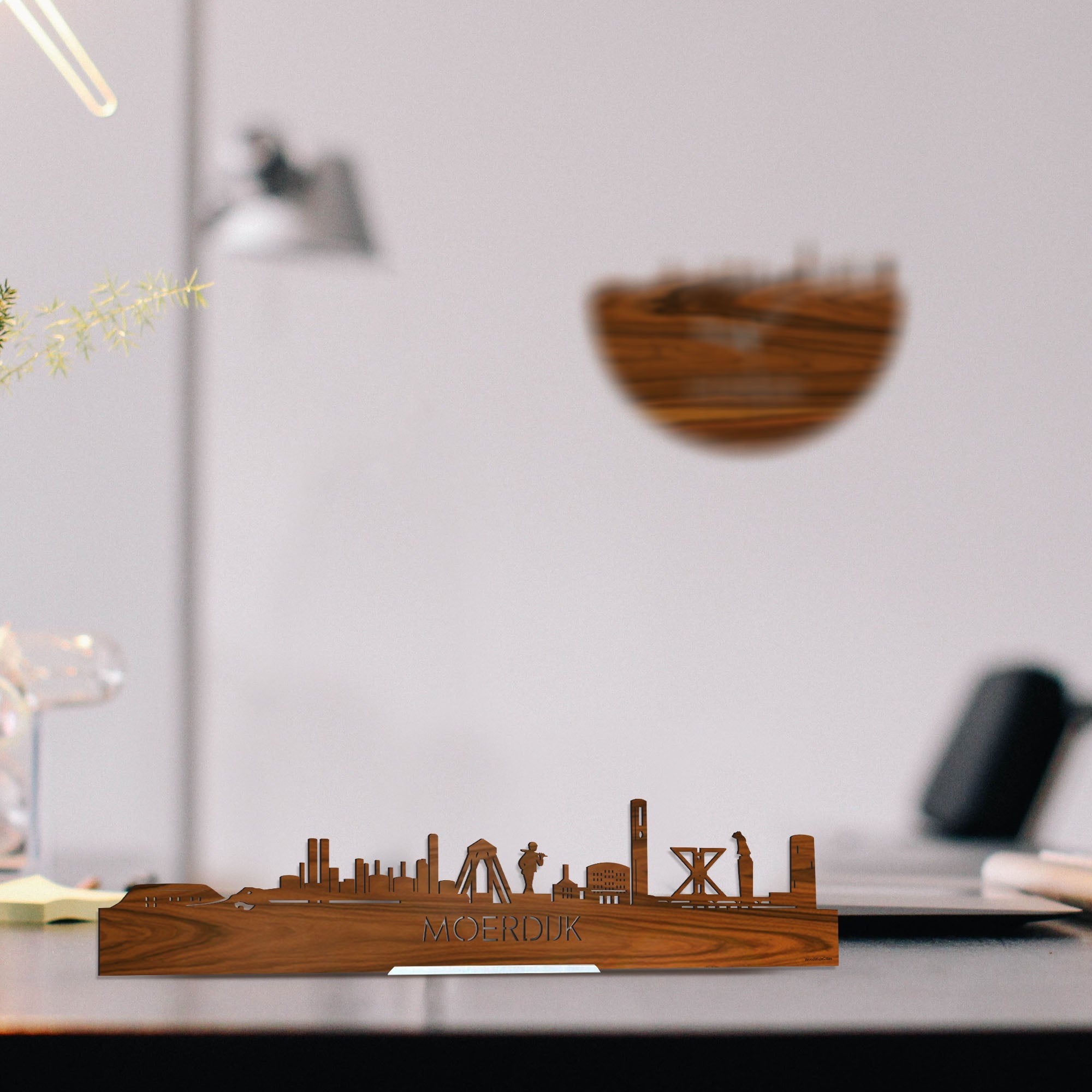 Standing Skyline Moerdijk Palissander houten cadeau decoratie relatiegeschenk van WoodWideCities