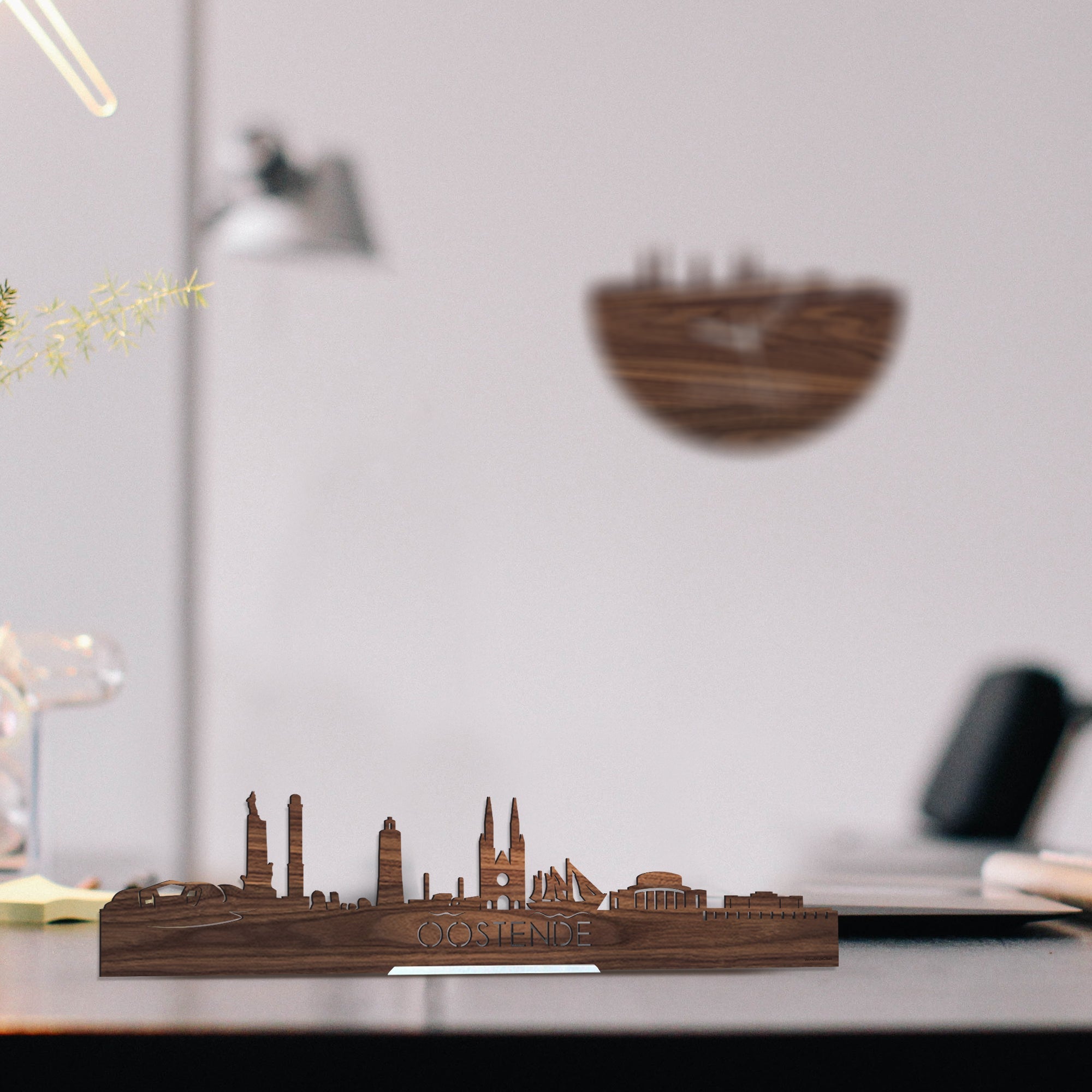 Standing Skyline Oostende Noten houten cadeau decoratie relatiegeschenk van WoodWideCities