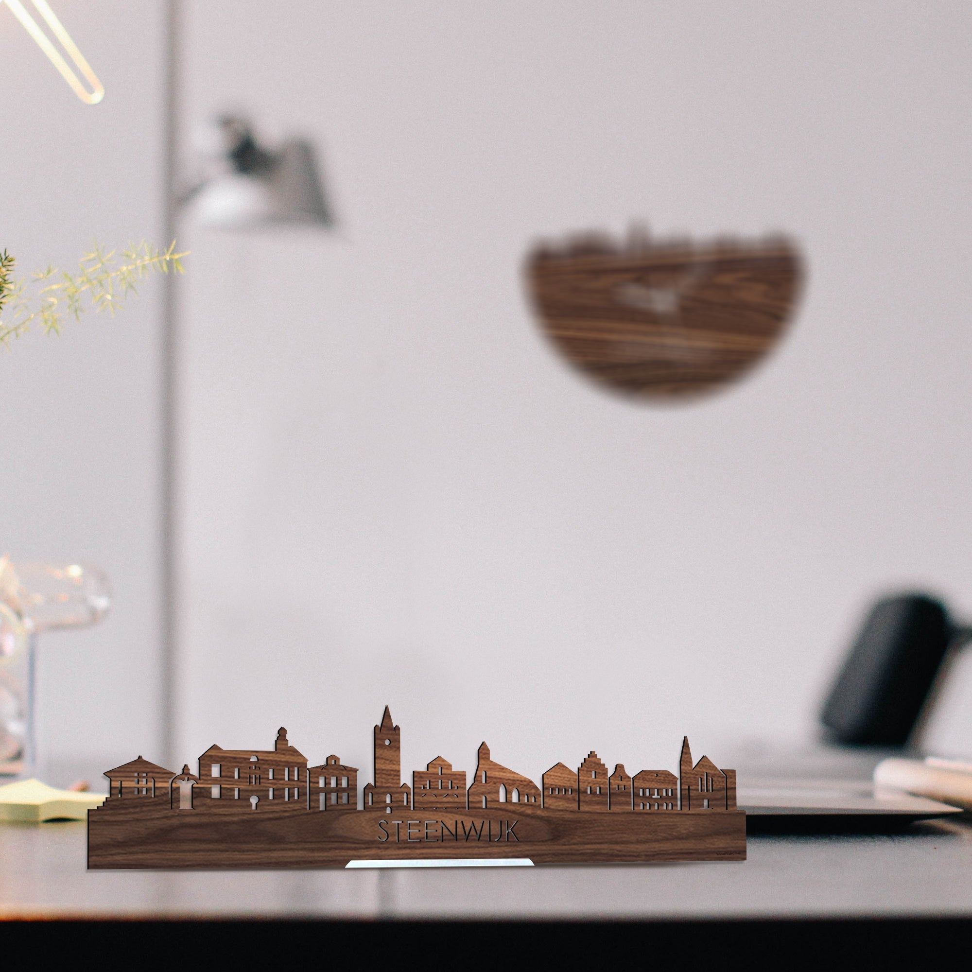 Standing Skyline Steenwijk Noten houten cadeau decoratie relatiegeschenk van WoodWideCities