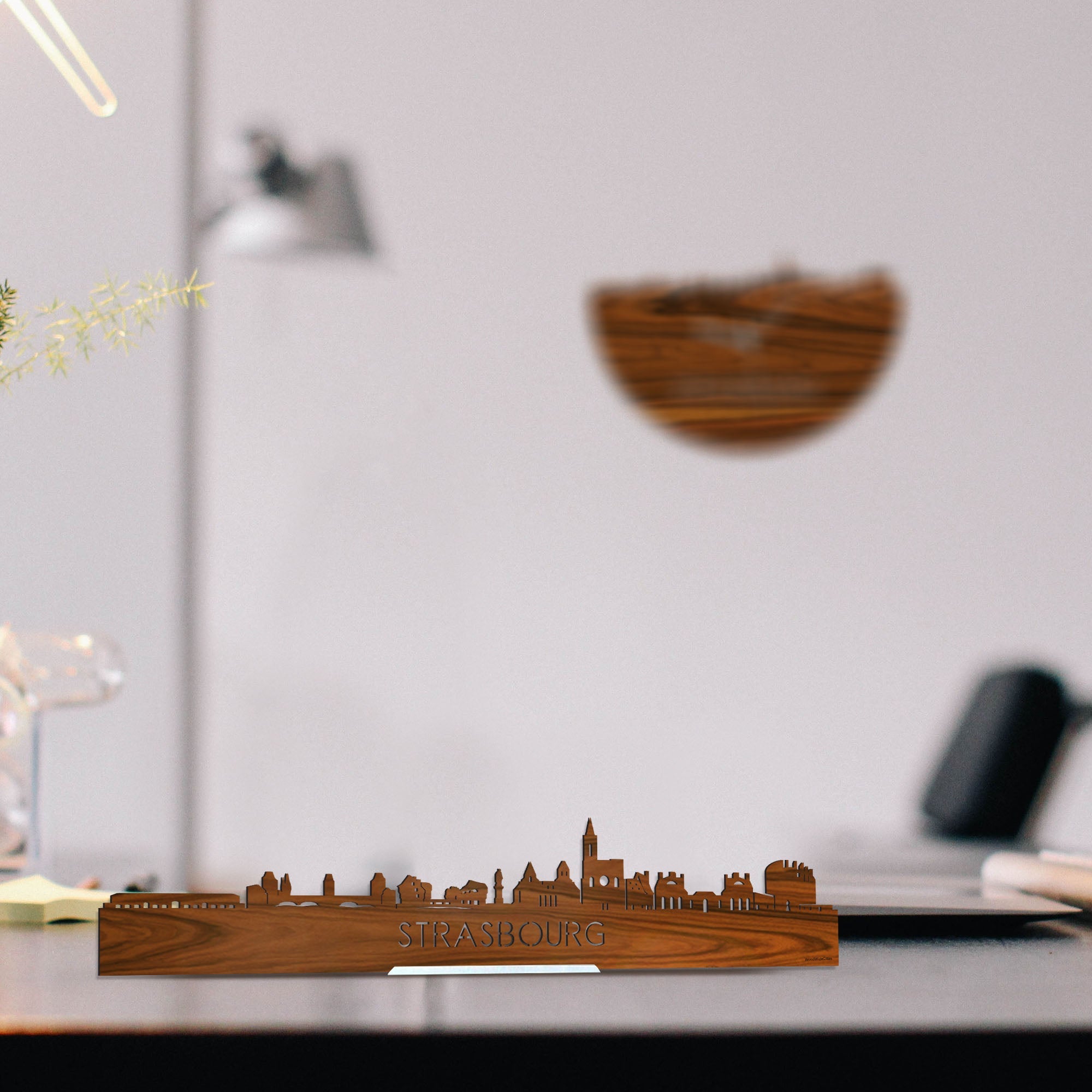 Standing Skyline Strasbourg Palissander houten cadeau decoratie relatiegeschenk van WoodWideCities