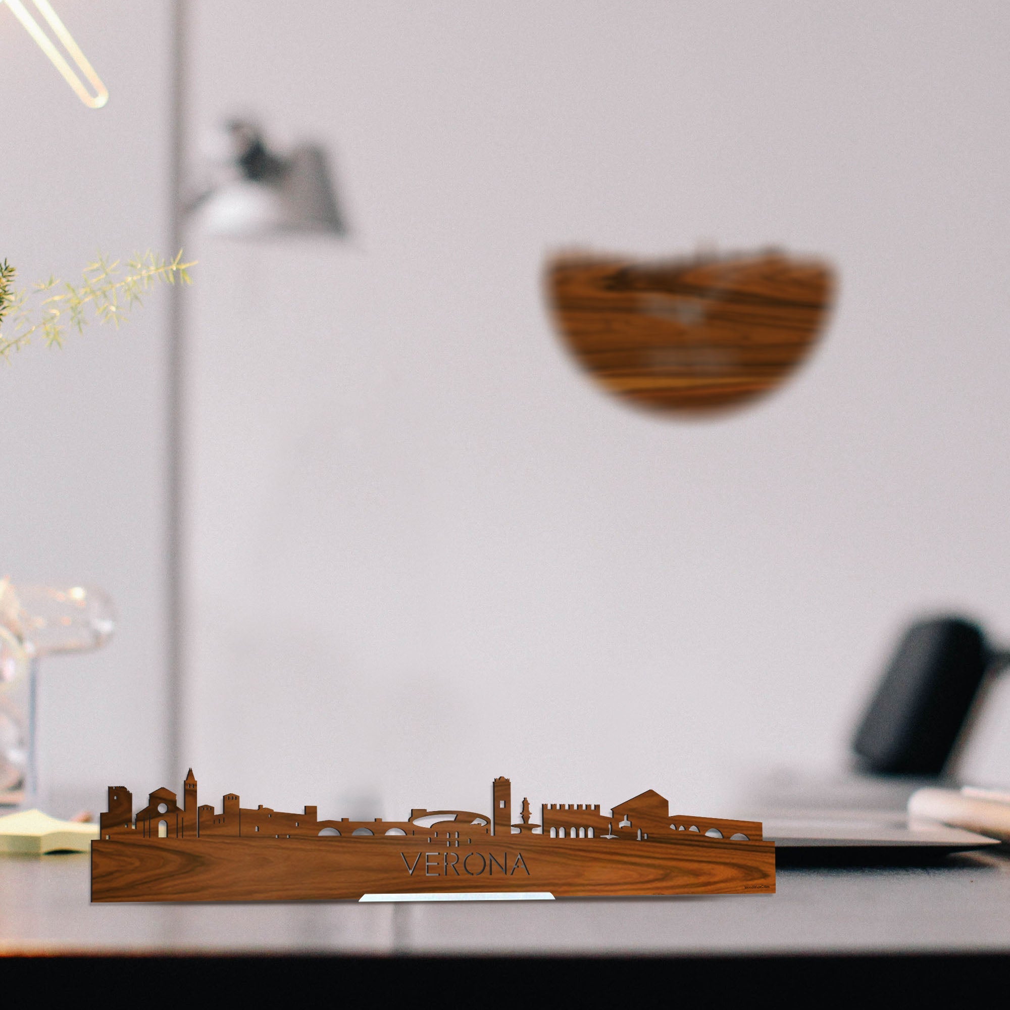 Standing Skyline Verona Palissander houten cadeau decoratie relatiegeschenk van WoodWideCities