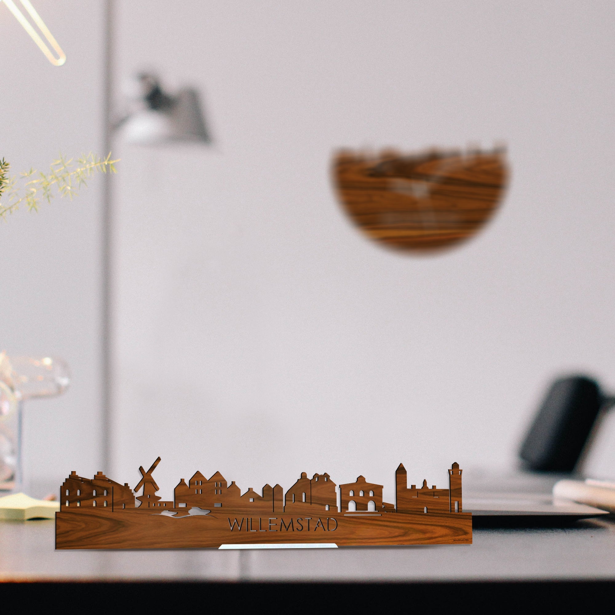 Standing Skyline Willemstad Palissander houten cadeau decoratie relatiegeschenk van WoodWideCities