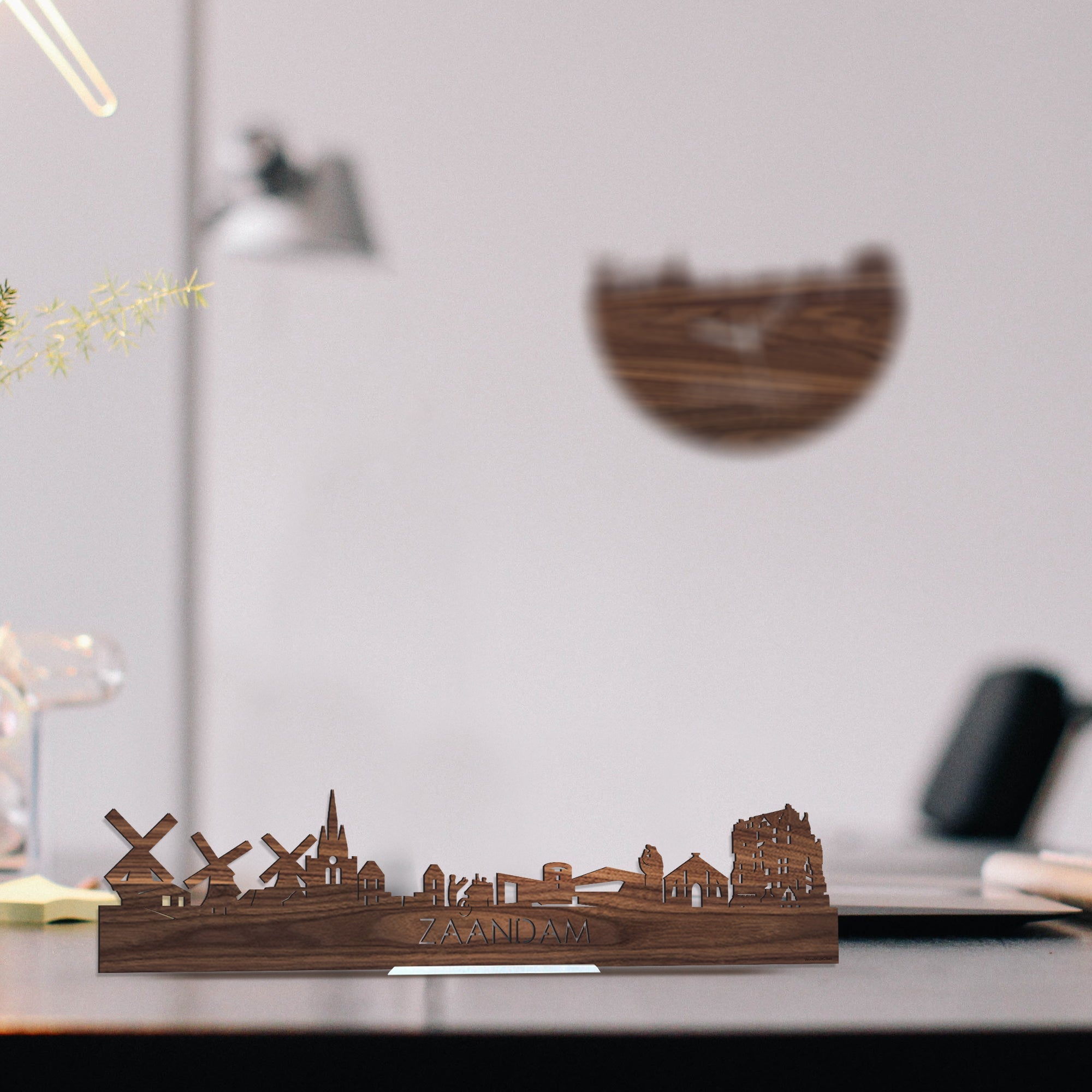 Standing Skyline Zaandam Noten houten cadeau decoratie relatiegeschenk van WoodWideCities