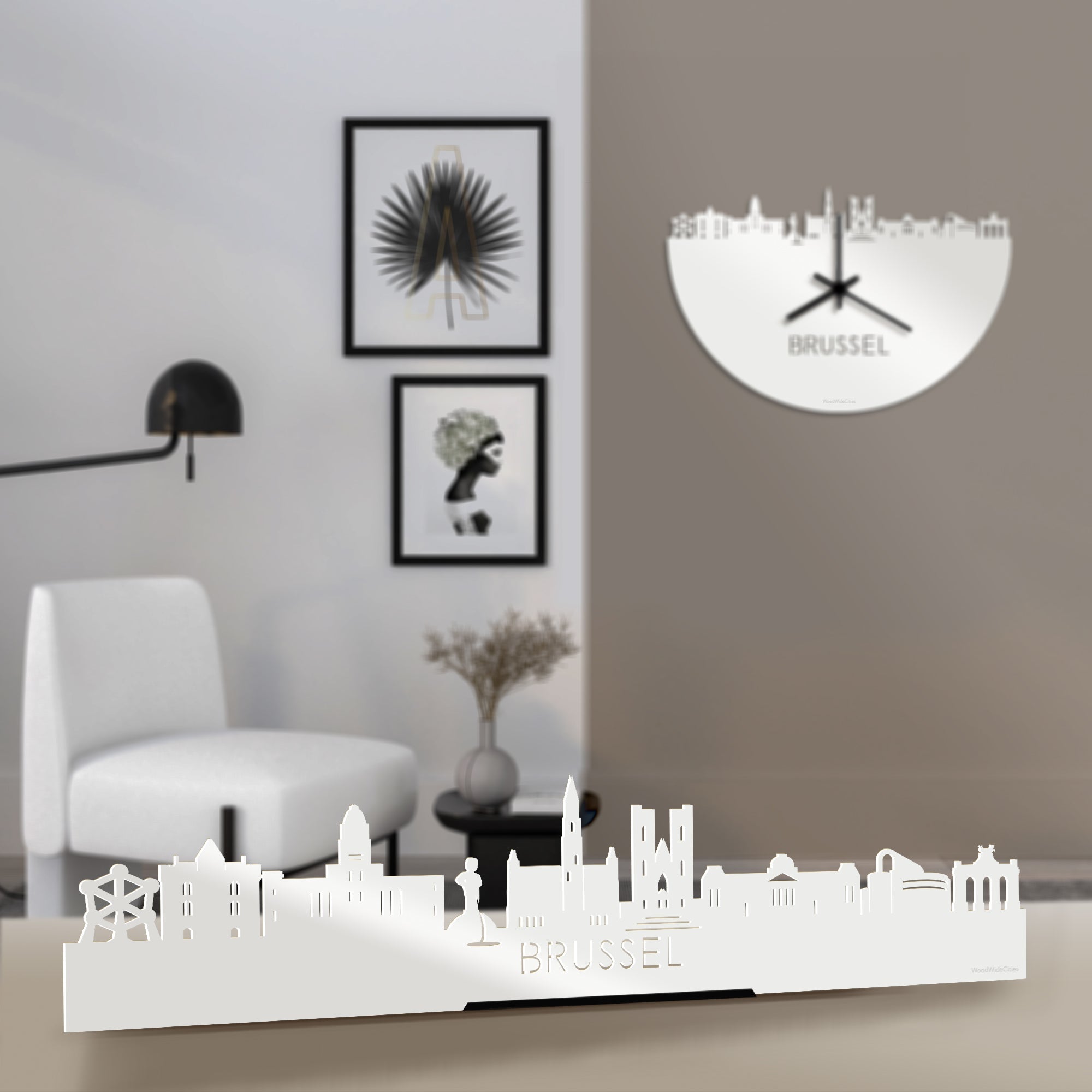 Standing Skyline Brussel Wit glanzend gerecycled kunststof cadeau decoratie relatiegeschenk van WoodWideCities