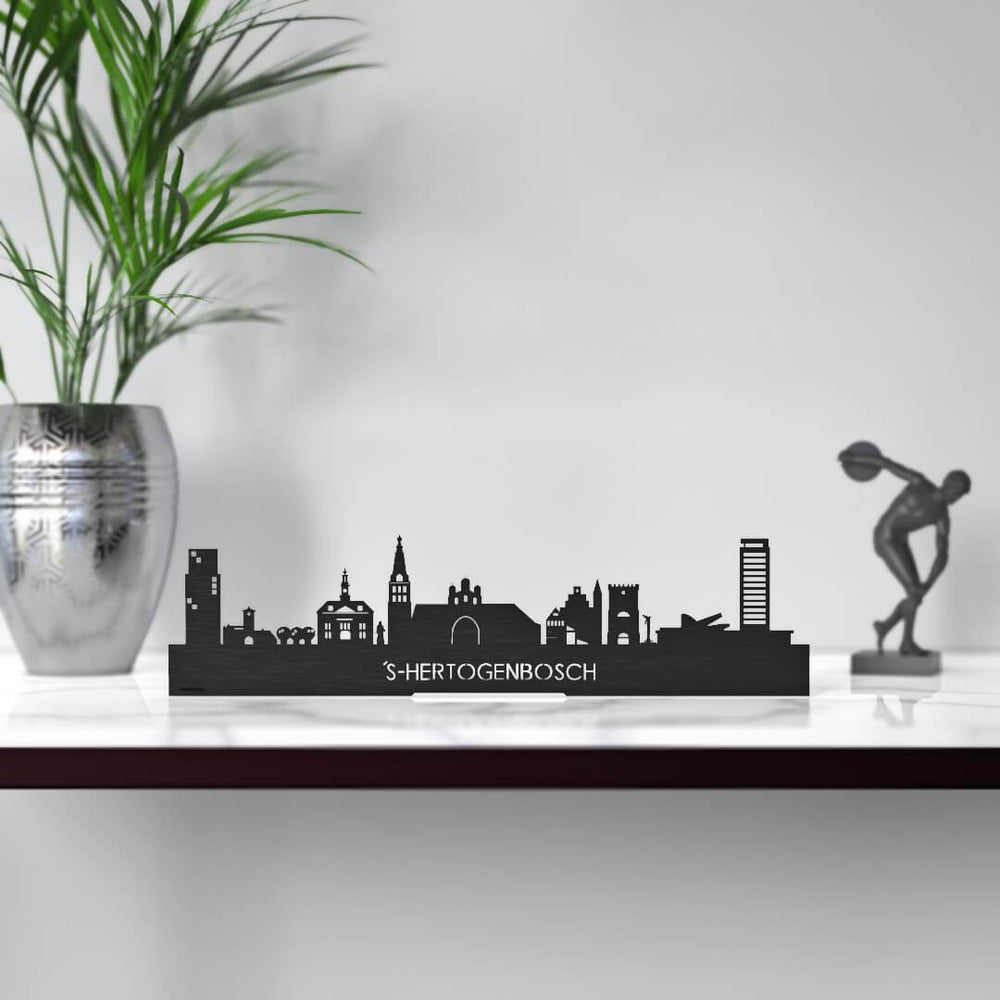 Standing Skyline Den Bosch Black houten cadeau decoratie relatiegeschenk van WoodWideCities